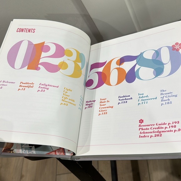 Timeless Beauty - Christie Brinkley Book - Picture 5 of 8